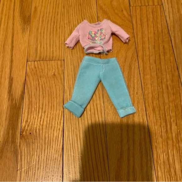 Assorted barbie stuff - Picture 13 of 15